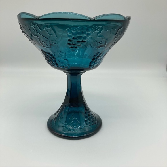 Indiana Glass teal pedestal dish grape pattern - Picture 2 of 12
